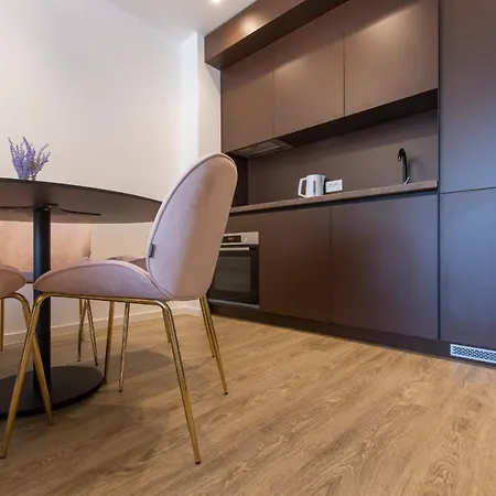 Lux Ella With Shared Pool * Makarska