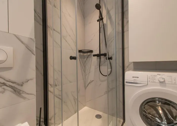 Lux Ella With Shared Pool Apartment *