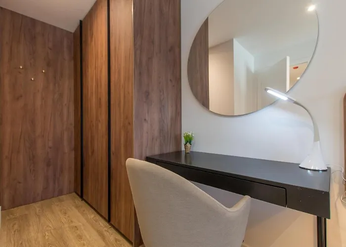 Lux Ella With Shared Pool * Makarska